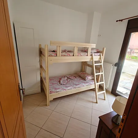Kalives Beachview Family House *
